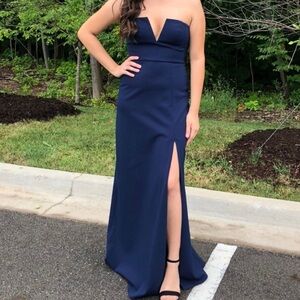 Elegant Navy Blue Strapless Dress